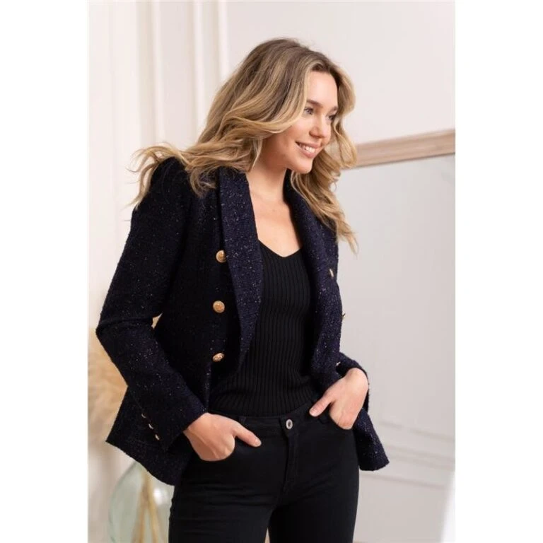 Titelseite 28 Titelseite -Default Template 1 damen boucle blazer jacke mit goldenen knoepfen marine2 768x768 1